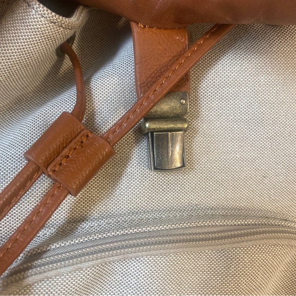 Leather And Canvas Backpack Georgia O’Keffe Museum Logo By Bellino - Picture 7 of 12